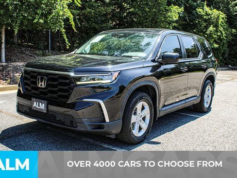 Used 2024 Honda Pilot LX image 2