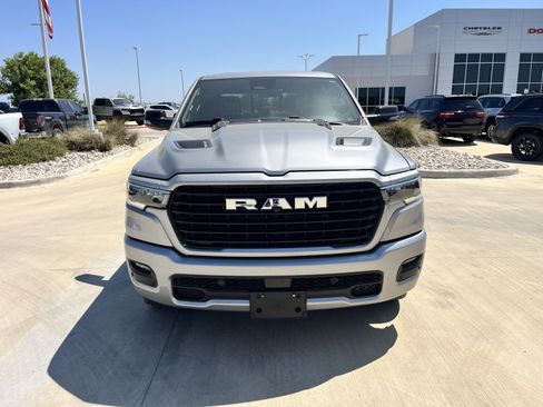 Used 2025 RAM 1500 Laramie w/ Sport Appearance Package AWD/4WD image 8