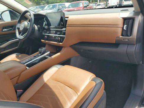 Certified 2024 Nissan Pathfinder Platinum w/ Cargo Package image 20