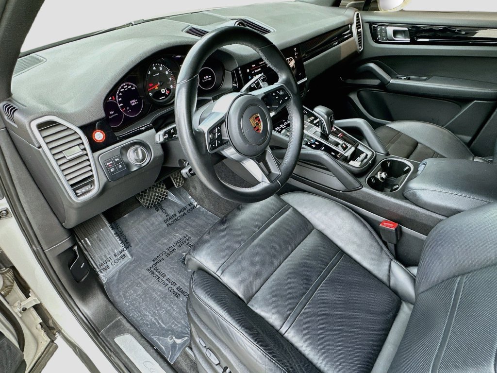 Certified 2023 Porsche Cayenne AWD/4WD image 4