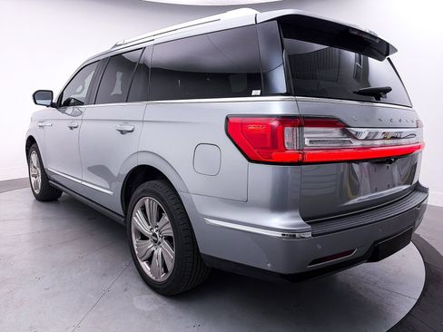 Used 2021 Lincoln Navigator Reserve w/ Luxury Package image 16