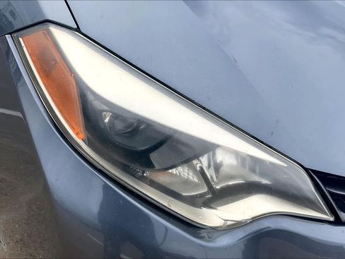 Used 2014 Toyota Corolla LE FWD image 29