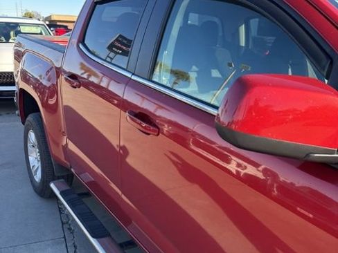 Used 2016 GMC Canyon SLE w/ SLE Convenience Package image 3