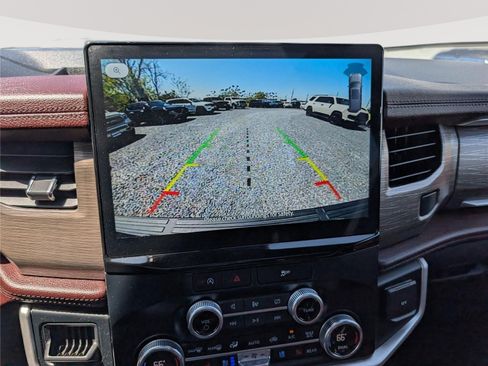 Used 2023 Ford Expedition Limited AWD/4WD image 30