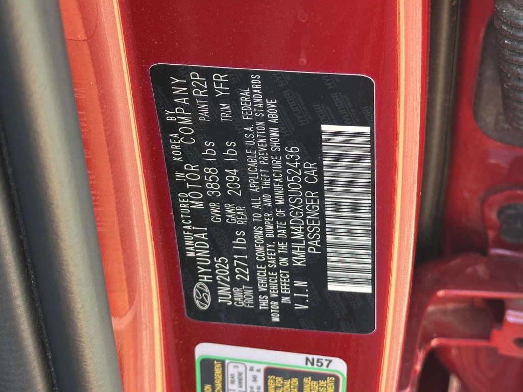 Certified 2025 Hyundai Elantra Sport FWD image 11