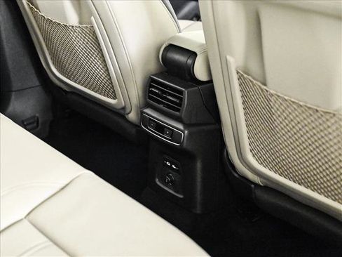 Certified 2024 Audi Q4 e-tron Premium Plus AWD/4WD image 17