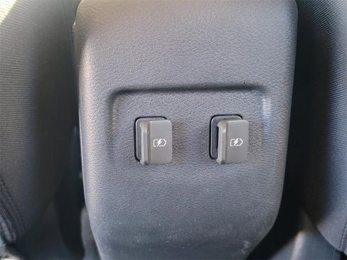 Certified 2024 Nissan Kicks SV image 21