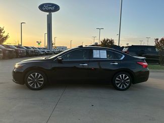 Used 2017 Nissan Altima 2.5 SL w/ 2.5 Technology Package FWD video 2