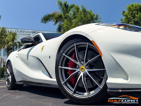 Used 2019 Ferrari 812 Superfast RWD image 65