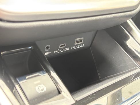 Used 2024 Subaru Legacy Premium AWD/4WD image 32