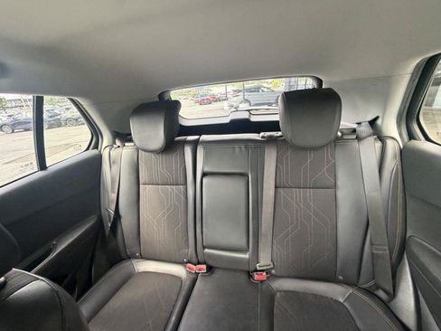Used 2019 Chevrolet Trax LT w/ LT Convenience Package AWD/4WD image 23