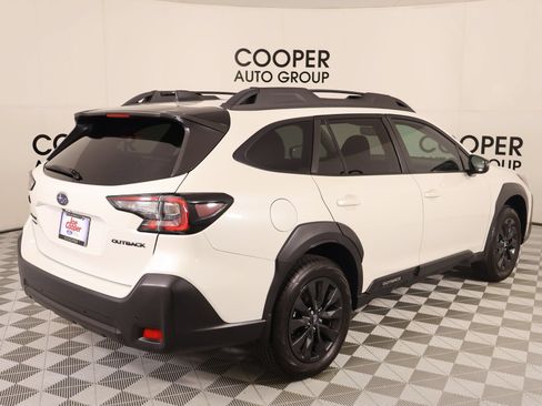 Used 2025 Subaru Outback Onyx Edition AWD/4WD image 21