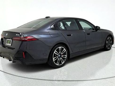 Used 2026 BMW 540i xDrive w/ Executive Package AWD/4WD image 9