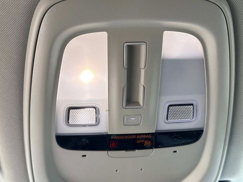 Certified 2025 Volvo XC60 B5 Plus w/ Climate Package image 24