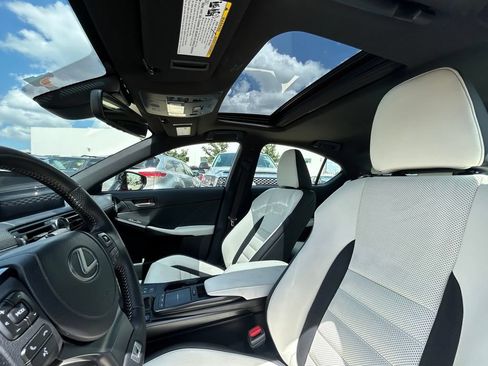 Used 2023 Lexus IS 500 RWD image 12