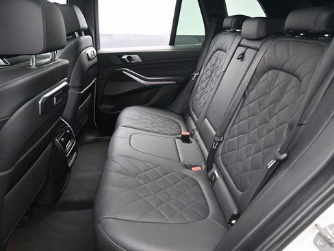 Used 2024 BMW X5 xDrive40i image 33