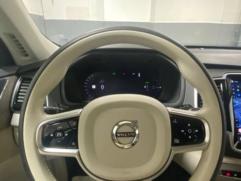 Used 2025 Volvo XC90 T8 Plus w/ Protection Package Premier AWD/4WD image 15