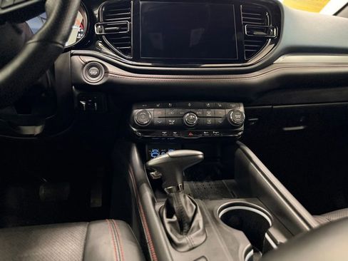 Used 2025 Dodge Durango R/T AWD/4WD image 16