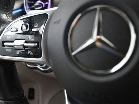 Used 2022 Mercedes-Benz CLA 250 image 24