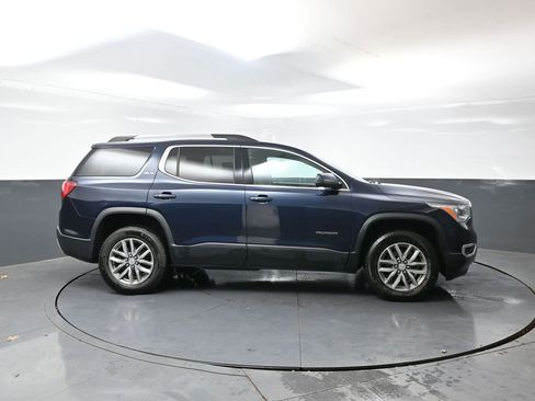 Used 2017 GMC Acadia SLE AWD/4WD image 4