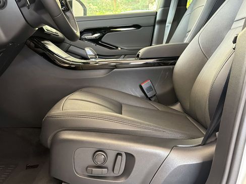 New 2026 Land Rover Range Rover Evoque S AWD/4WD image 14