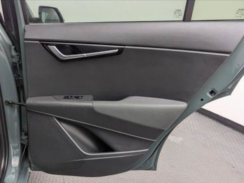 Used 2023 Kia Niro SX Touring FWD image 18