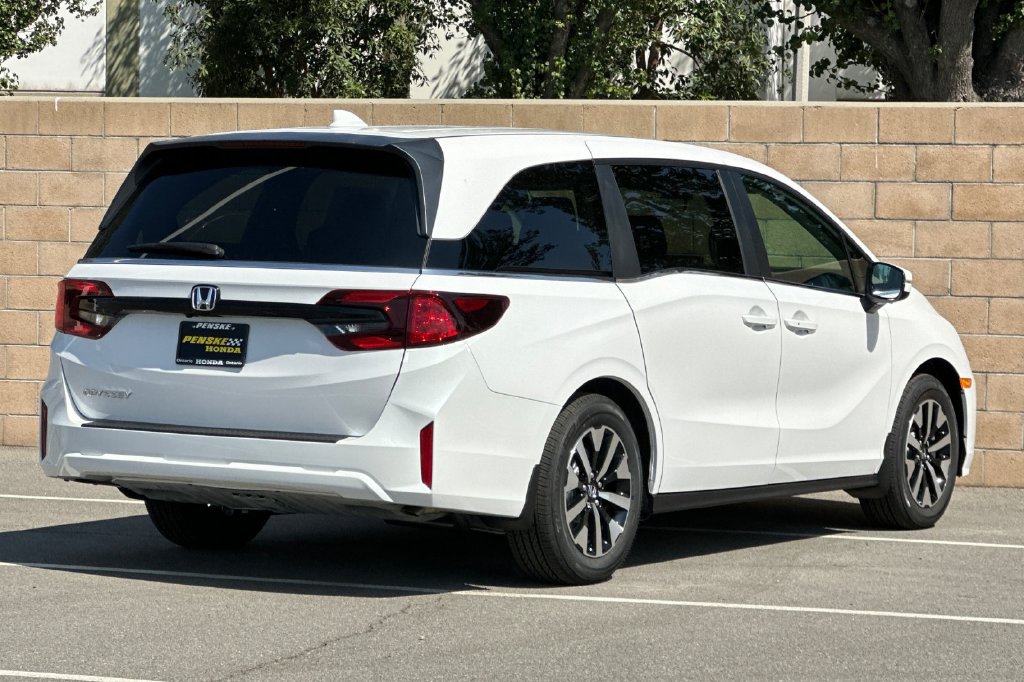New 2027 Honda Odyssey EX-L image 4
