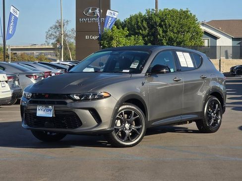 Used 2024 Dodge Hornet R/T Plus w/ Tech Pack Plus w/o Parking image 2