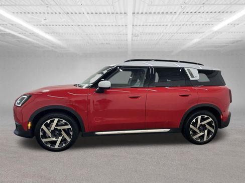 Certified 2025 MINI Cooper Countryman S w/ Comfort Package Max image 2