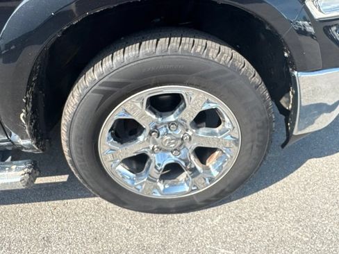 Used 2018 RAM 1500 Laramie AWD/4WD image 44