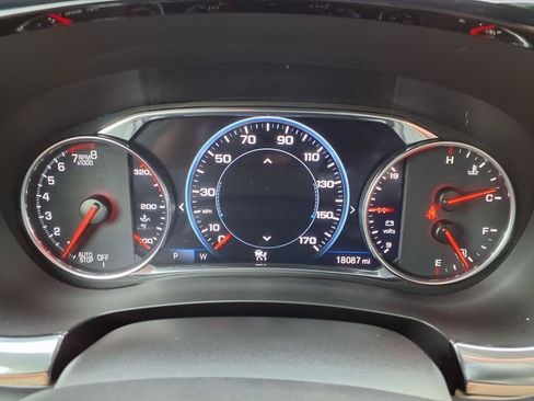 Used 2023 Chevrolet Traverse Premier AWD/4WD image 15