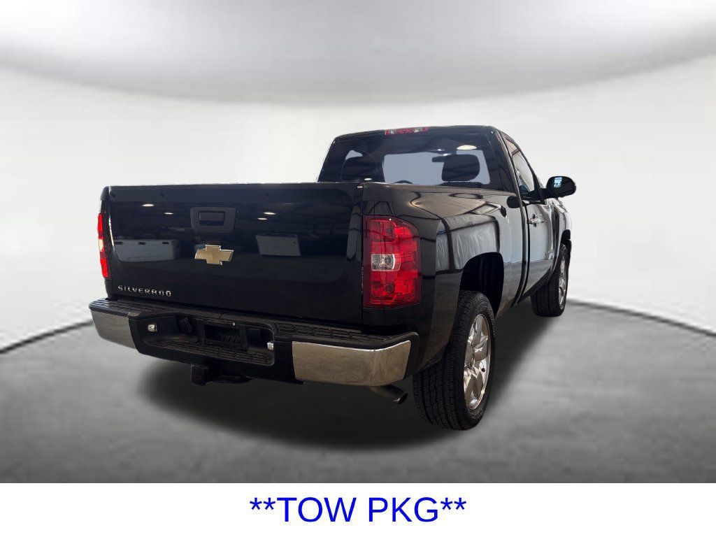 Used 2011 Chevrolet Silverado 1500 W/T RWD image 5