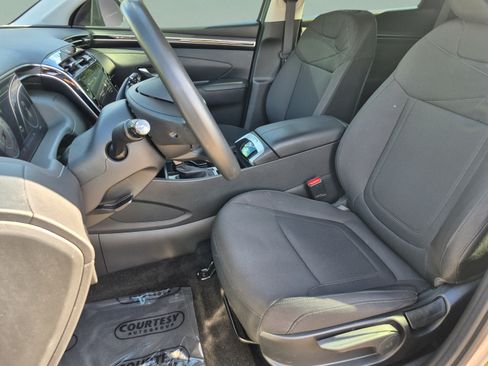 Certified 2024 Hyundai Tucson SE FWD image 17