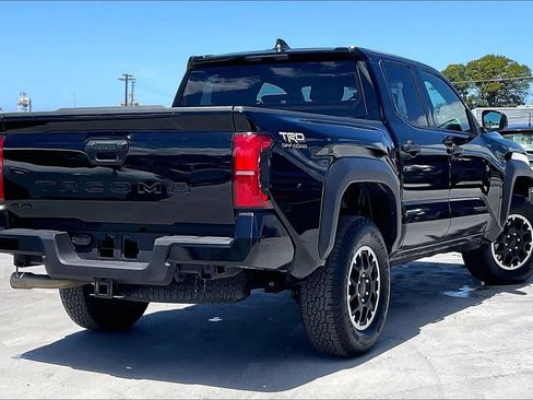 Used 2025 Toyota Tacoma TRD Off-Road AWD/4WD image 22