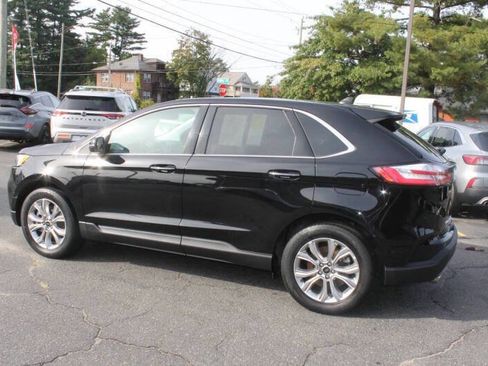 Used 2024 Ford Edge Titanium image 6