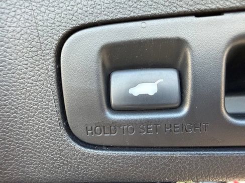Used 2018 Honda CR-V Touring image 12