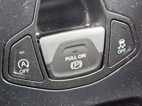 Certified 2023 Jeep Renegade Trailhawk image 25