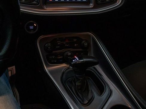 Used 2022 Dodge Challenger GT image 33