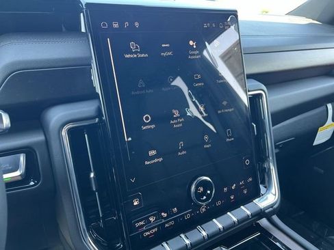 New 2026 GMC Yukon XL Denali w/ Denali Reserve Package image 16