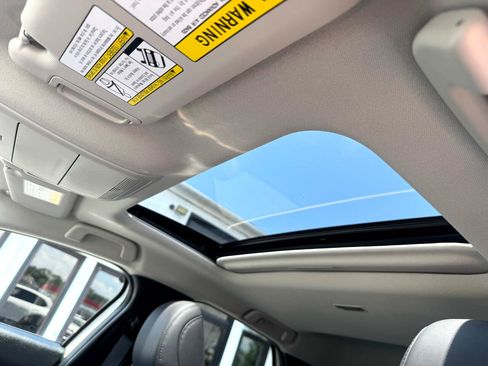 Used 2022 MAZDA CX-30 AWD 2.5 S w/ Premium Package image 19