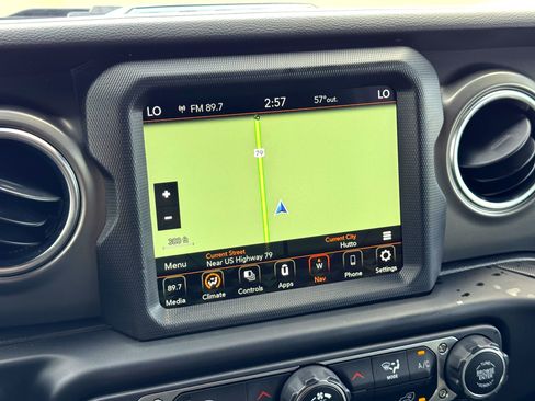 Used 2022 Jeep Wrangler Unlimited Rubicon 4xe image 33