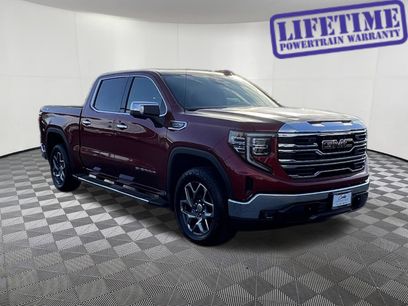 New 2026 GMC Sierra 1500 SLT w/ SLT Premium Package