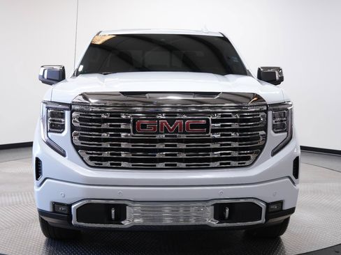 Used 2026 GMC Sierra 1500 Denali AWD/4WD image 2