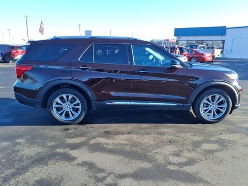 Used 2023 Ford Explorer Limited w/ Limited Technology Package image 7