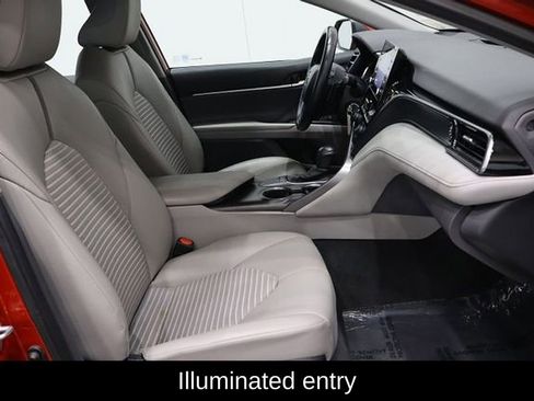 Used 2023 Toyota Camry SE image 14