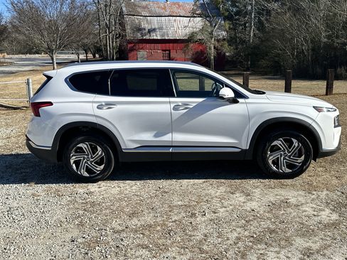 Used 2023 Hyundai Santa Fe SEL w/ Premium Package image 4