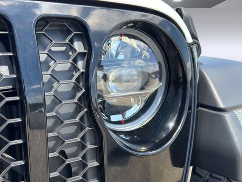 Used 2023 Jeep Wrangler Unlimited w/ Cold Weather Group AWD/4WD image 11