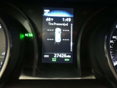 Used 2023 Toyota Camry SE w/ Cold Weather Package image 15