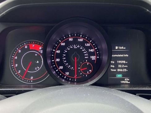 Used 2023 Hyundai Elantra SEL w/ Cargo Package image 21