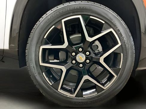 New 2026 Chevrolet Traverse High Country FWD image 39